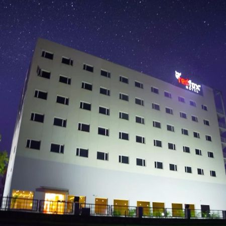 Red Fox Hotel, Chandīgarh Exteriör bild